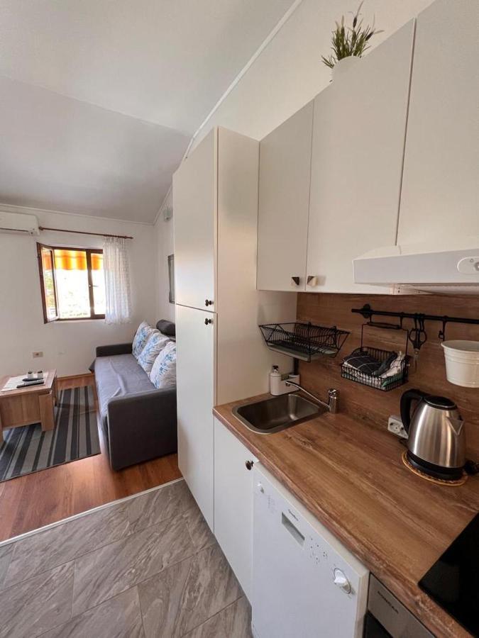 Apartments Valentinovo Klenovica Eksteriør bilde